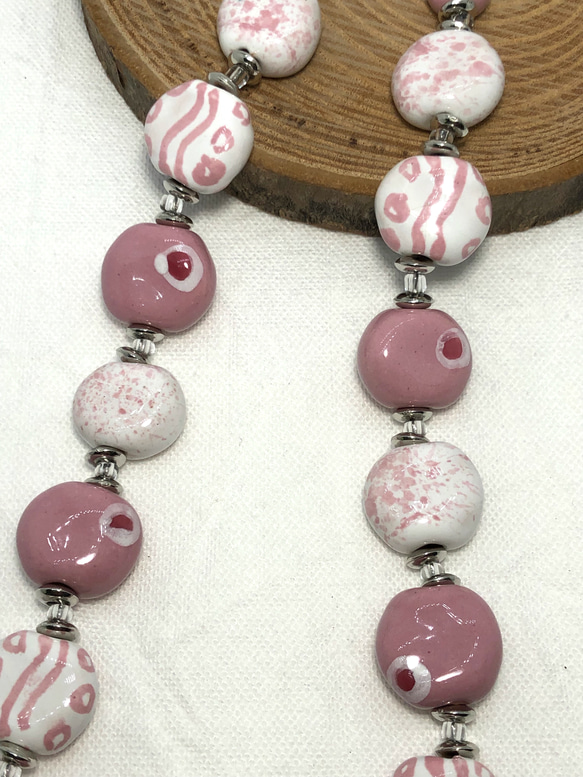 【Kazuri Beads】セラミック ネックレス （ピンク） 3枚目の画像