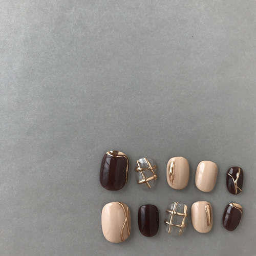 うねうねブラウン ネイルチップ うねうねネイル ブラウンネイル ニュアンスネイル ミラーネイル