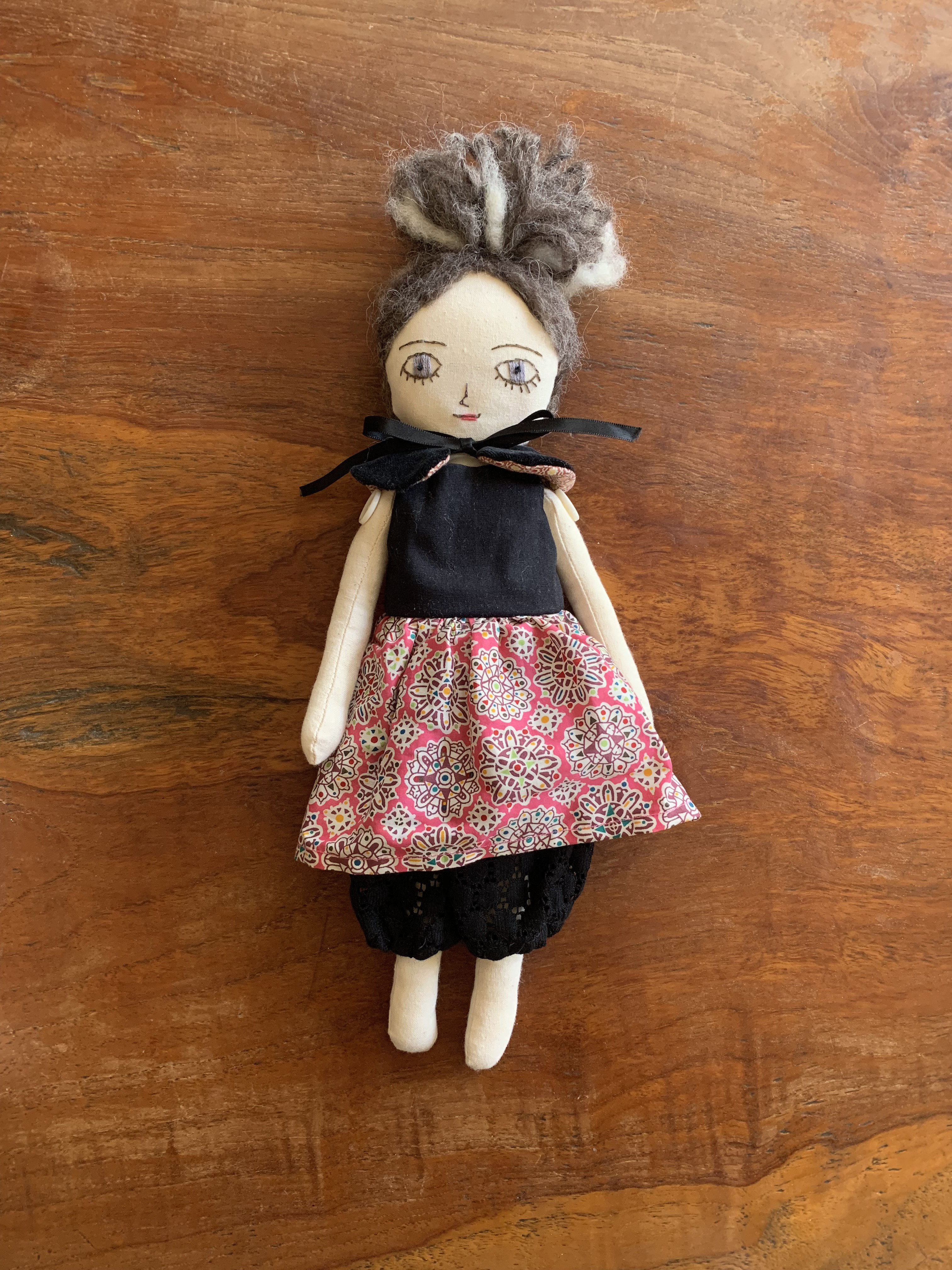 一点もの】ハンドメイドねこの着せ替え人形