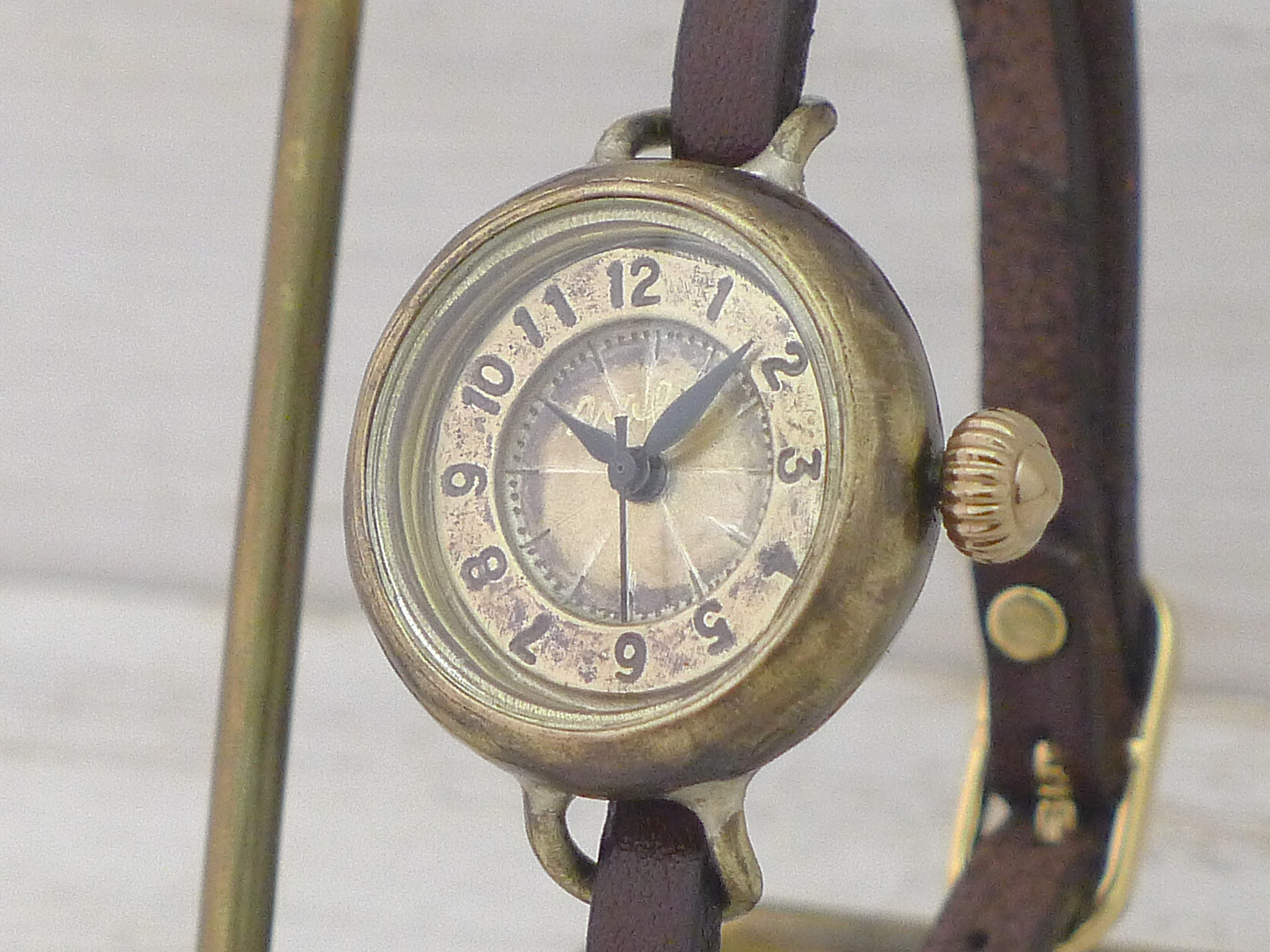 "Ladybug-B" 24mmBrass(真鍮) 甲丸ケース ブレスレットタイプ 手作り腕時計 (375)