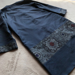 正絹紬とアンティーク大島紬のパッチワークコート　リバーシブル　青割り込み絣　着物リメイク 4枚目の画像