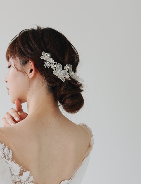 [HA-142] スワロ使用 ウェディング 髪飾り ビックフラワー 花 結婚 前撮り 花びら ブライダルヘッドドレス 5枚目の画像