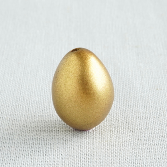 (1個)  19mm 金色の卵形のビーズ　オーストリア製 1枚目の画像