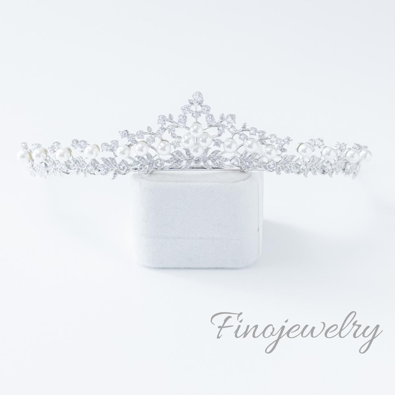 【動画有・送無・ティアラ 】T011 SpecialBox付 パール ジルコニア 結婚式 パーティー 華やか ブライダル