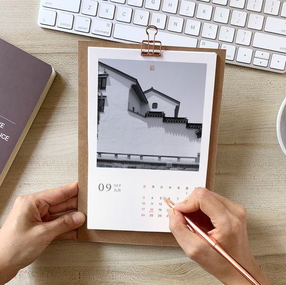 2023卓上中国江南風景建築写真カレンダー　【 A5  サイズ  水彩画】 1枚目の画像