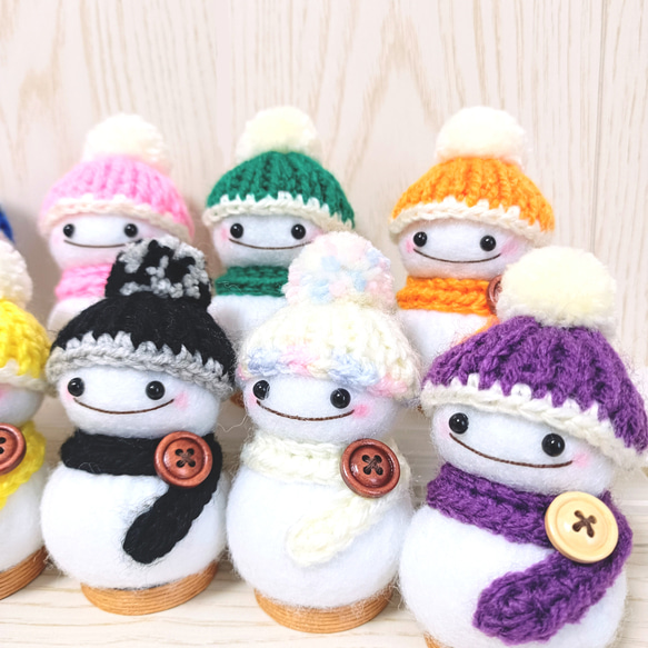 再販*Snow Man*全9カラー*Creema限定*冬支度ハンドメイド*フェルト*雪だるま*手編み*ニット帽*飾り 12枚目の画像