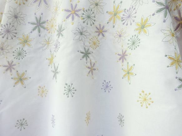◆sale◆【新作】お花と雪の刺繍 チュニックワンピース  白 6枚目の画像