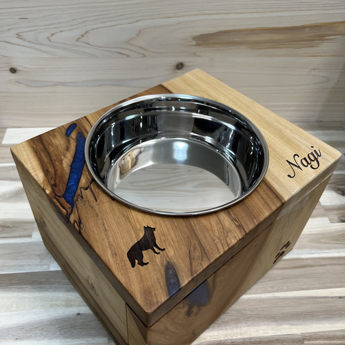 受注制作 大型犬用 餌入れ おもちゃ・ペット小物 Briwood 通販