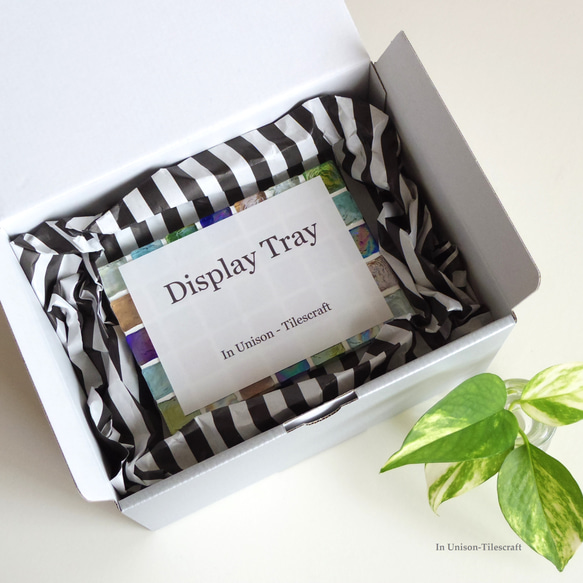 特集掲載☆カラフルMix ガラスモザイクタイルのディスプレイトレイmini（飾り台・小物置き）【受注制作】 16枚目の画像