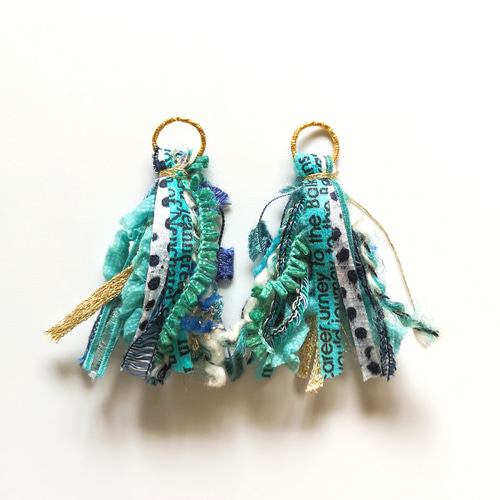 レイチェル専用♡ダルメシアン ピアス イヤリング 2way*ターコイズブルーなダルメシアンのタッセルのピアス/イヤリング