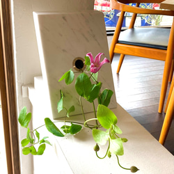 【石翔花】～ori 白～天然大理石と真鍮の花器 4枚目の画像