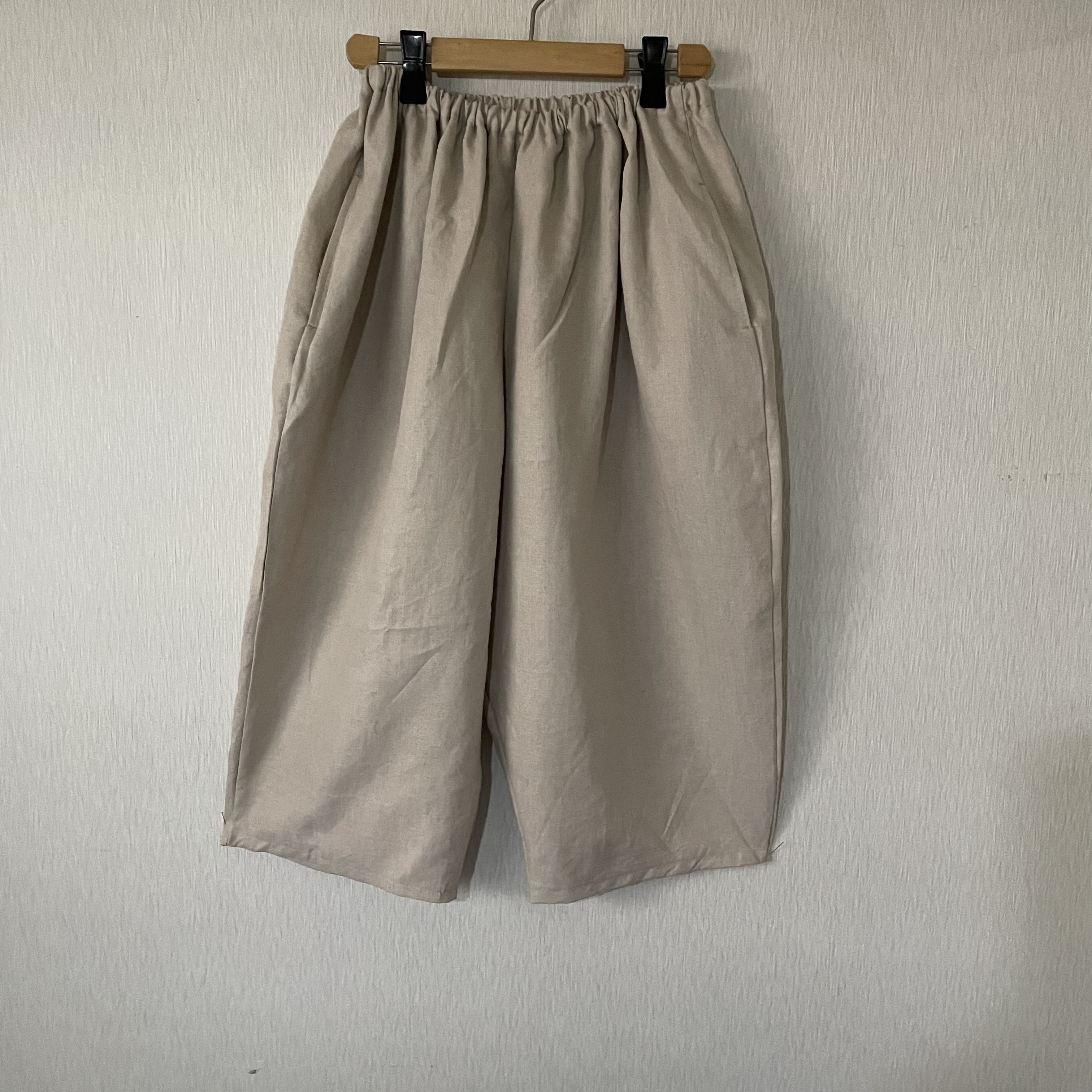 麻混ゆったりサルエルボールパンツ　ベージュＦ