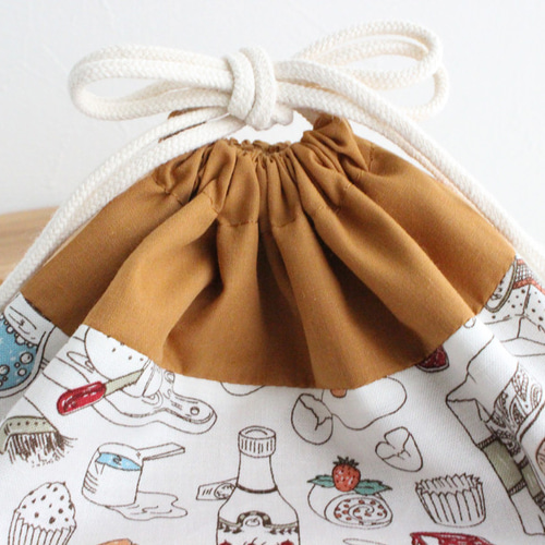 ナチュラルキッチン模様のお弁当巾着 弁当袋・風呂敷 sunny day works