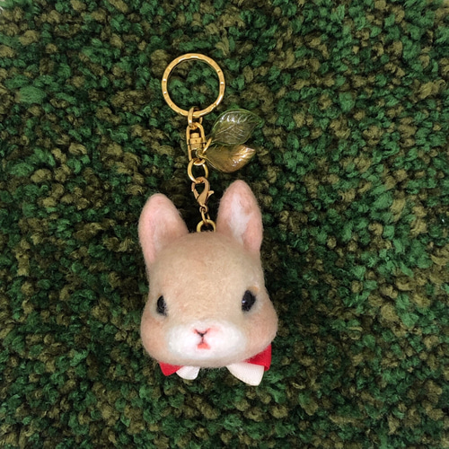 クッションキーホルダー、うさぎフリルフェルト