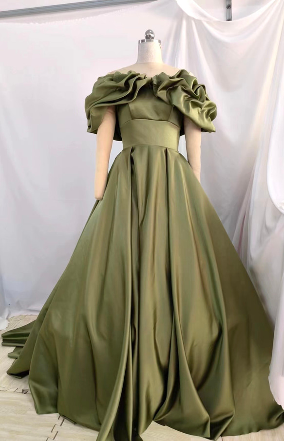 フリルオフショルダー グリーンドレス 二次会 前撮り フォト バスト ウエスト ヒップ