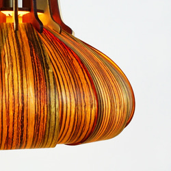 「オニオン（ゼブラ）」木製ペンダントライト 照明　おしゃれ　かわいい　北欧 4枚目の画像