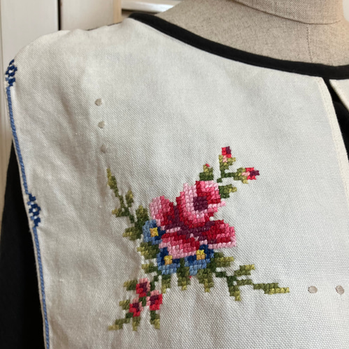 ダブルガーゼ ヴィンテージクロスステッチ刺繍大きな襟のワンピース 森 