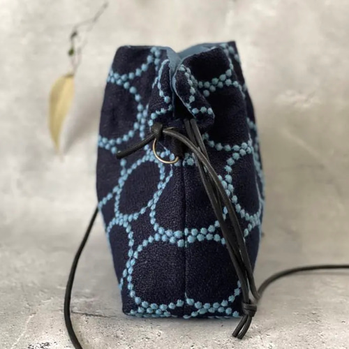 ミナペルホネン タンバリン エアリーポシェット ハンドメイド ⚮̈ミナペルホネン タンバリン ネイビー×ブルー エアリー