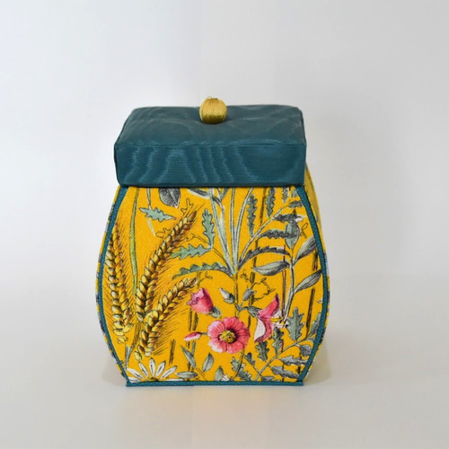 フランス製小物入れ 洋書のような小物入れ – HATCH