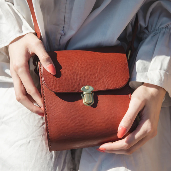 革鞄 ショルダーバッグ レザーバッグ イタリアンレザー 可愛い 本革 