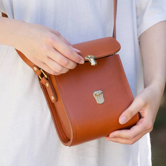 革鞄 ショルダーバッグ レザーバッグ イタリアンレザー 可愛い 本革 