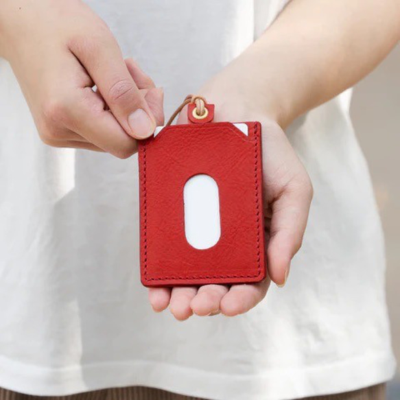 紐付きパスケース スリム ICカード 定期券 定期入れ 革 レザー