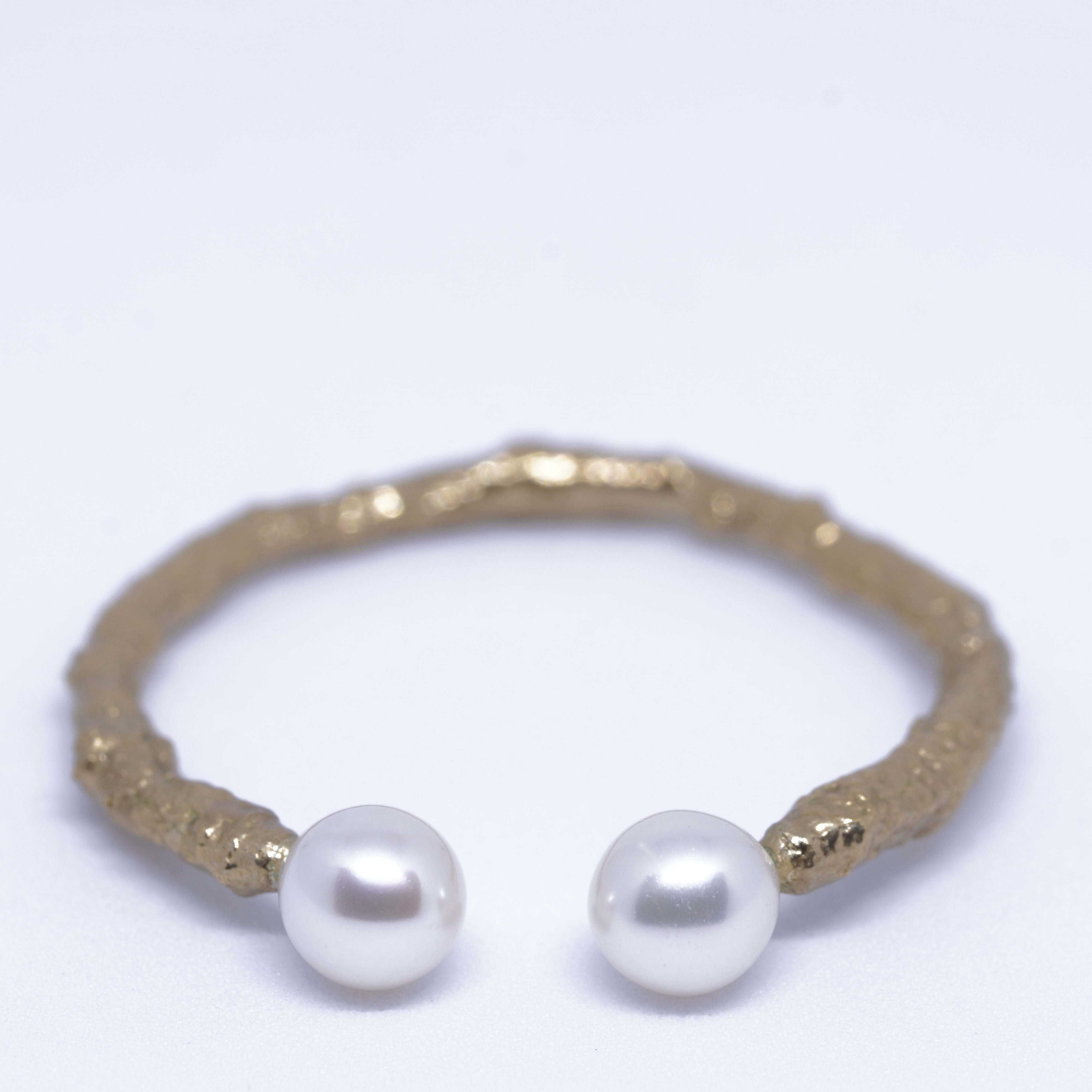 どんぐりの枝にパール　イヤーカフ