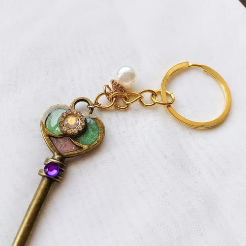 魔法の鍵 「ステンドグラス」 キーホルダー 5f.m 通販 14701451