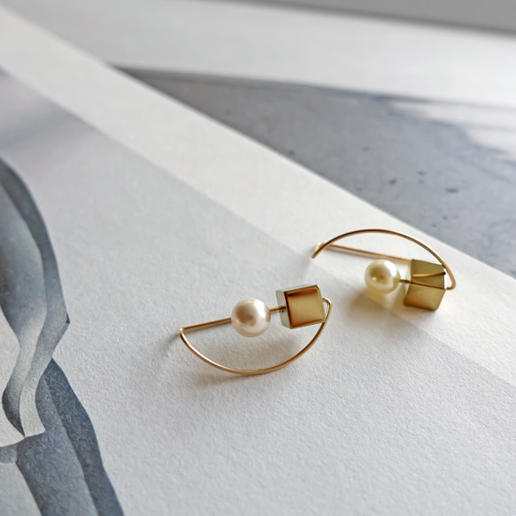 K14gf スカラップ・ピアス　ホワイトパール 3枚目の画像