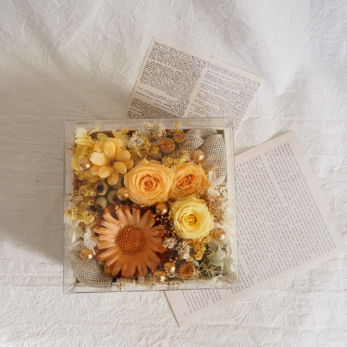 そのまま飾れる プリザーブドフラワーのボックスアレンジ box