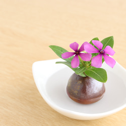 備前焼　穴あき玉一輪（小鉢＋穴あき玉セット）【陶器・花器・花入れ・フラワーベース】 6枚目の画像