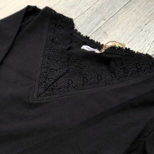 重ね着も可愛いフェミニンなロンT♡レースカットソー（20s-075