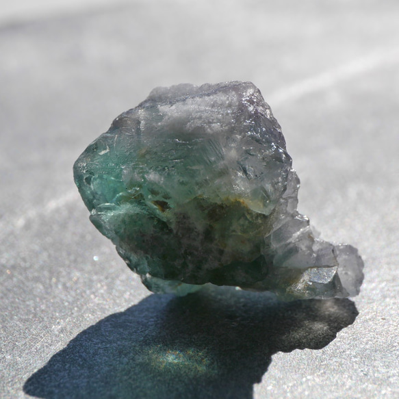 天然石約7.4g最大幅約28mmダイアナマリア鉱山産フローライト結晶原石グリーン強蛍光[dmfl-220926-03] 20枚目の画像