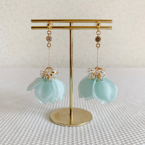 チェルビック フラワーぺタル じゃらじゃらピアス イヤリング 花びら