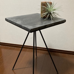 リビングテーブル・アイアンサイドテーブル　スプートニク　モルタル天板・カフェテーブル・鉄脚 13枚目の画像