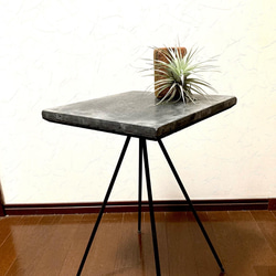 リビングテーブル・アイアンサイドテーブル　スプートニク　モルタル天板・カフェテーブル・鉄脚 5枚目の画像
