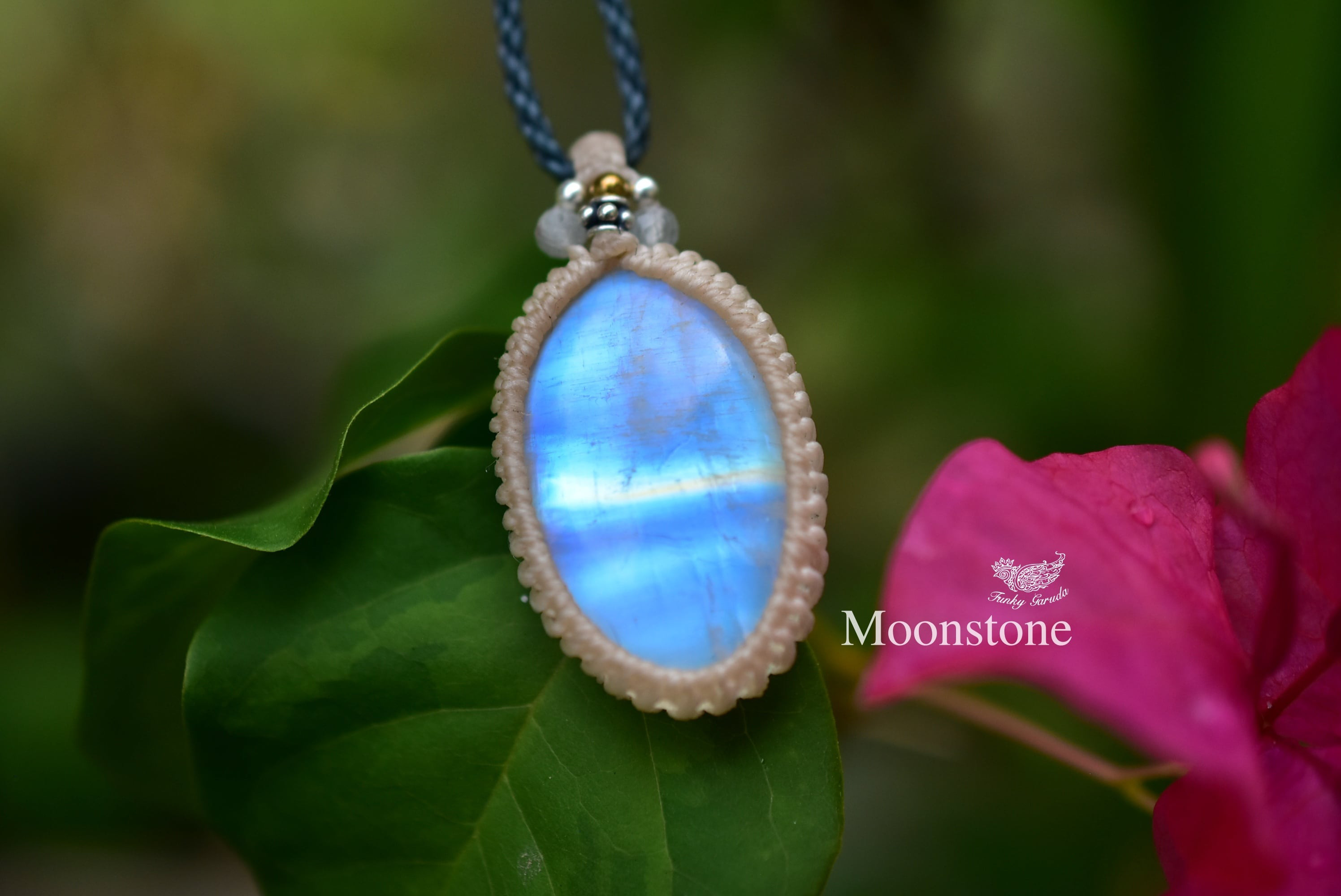 虹色グラデーション☆高品質☆レインボームーンストーン マクラメ