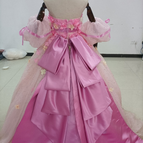 豪華！レインボー カラードレス ラッフルフリル 挙式 トレーン ベア  