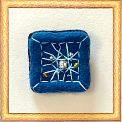 羊毛フェルトのブローチ「星座」 1枚目の画像