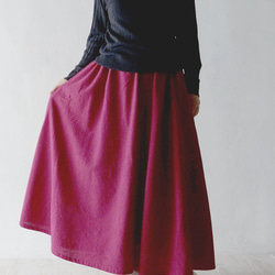 シルエットが綺麗【綿麻ギャザースカート】中厚　ワインレッド　マキシ丈 3枚目の画像