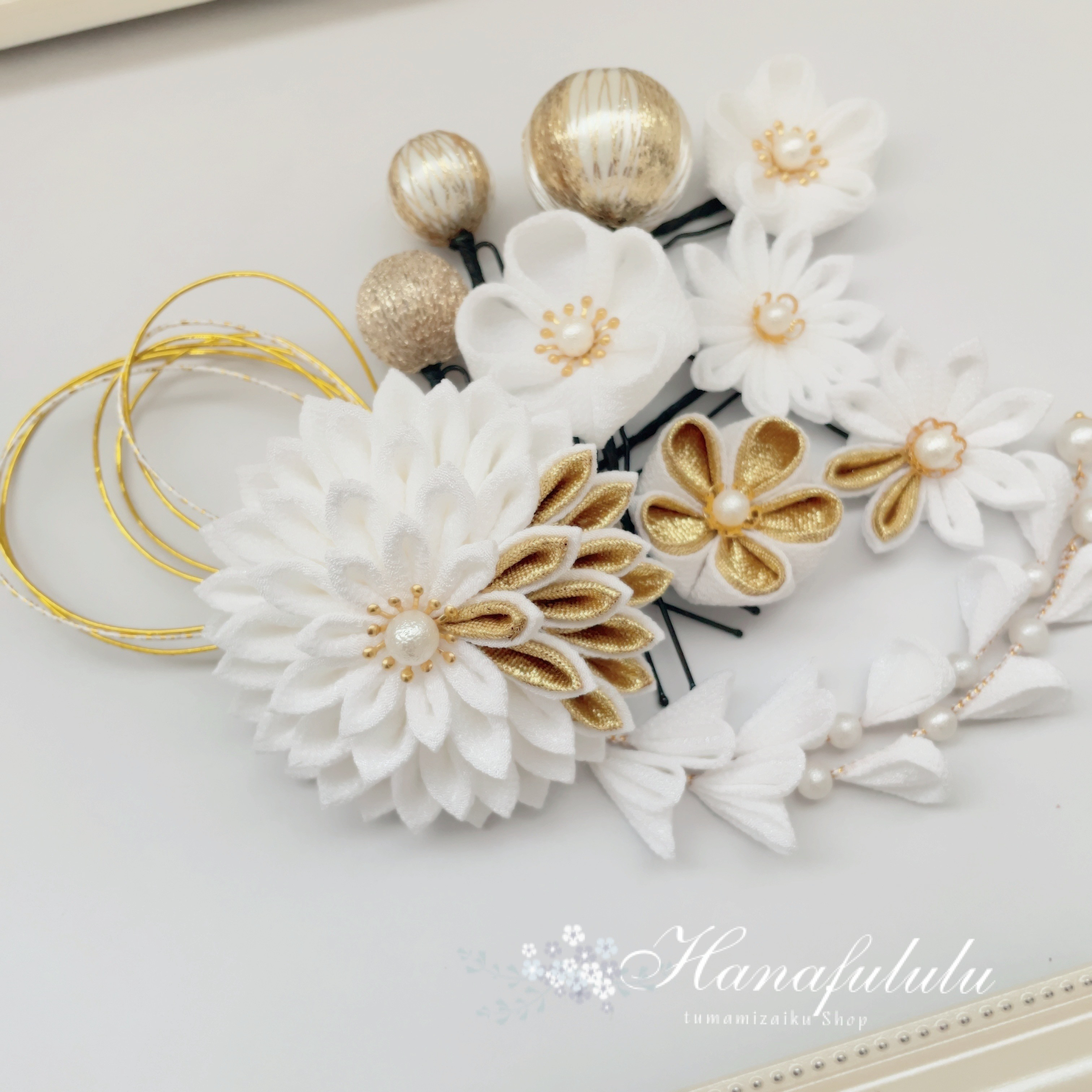 白金＊つまみ細工 髪飾り  成人式 結婚式
