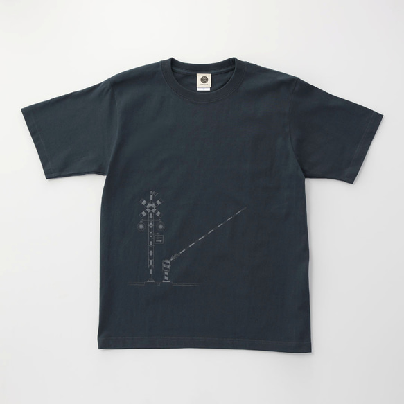 鉄道Tシャツ｜踏切 （ Slate Blue × Dark Gray ） 鉄道グッズ ギフト プレゼント 1枚目の画像