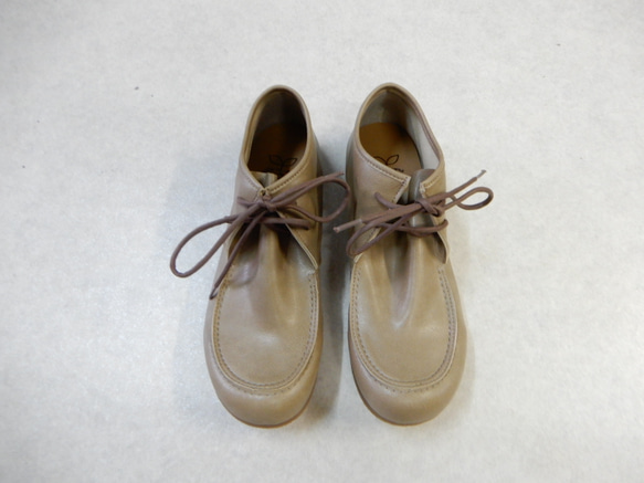 寬鬆版型！輕盈舒適，彈性布料，可愛又精緻，繫帶設計，Wallabee風格，自然外觀短靴，編號103 第9張的照片