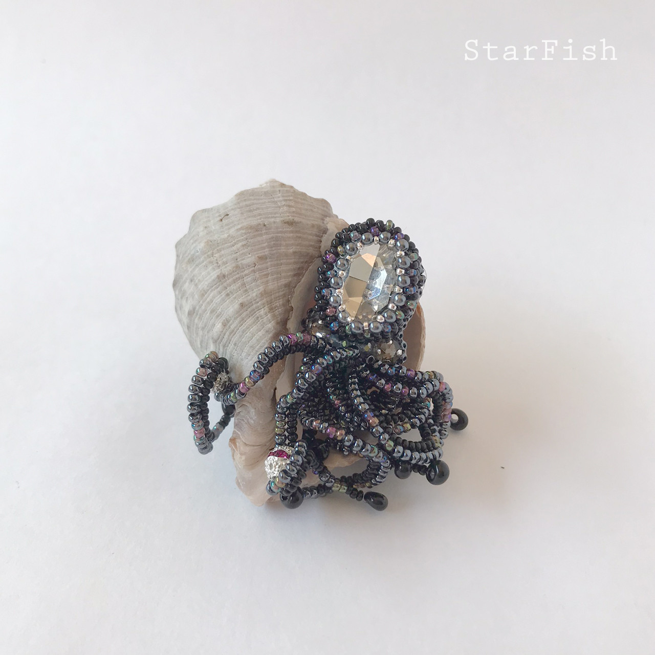 【タコ】蛸 Octopus ビーズ刺繍 ブローチ(D13)