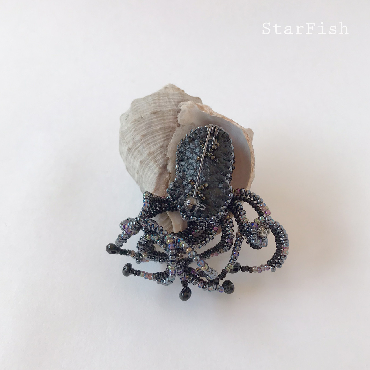【タコ】蛸 Octopus ビーズ刺繍 ブローチ(D13)