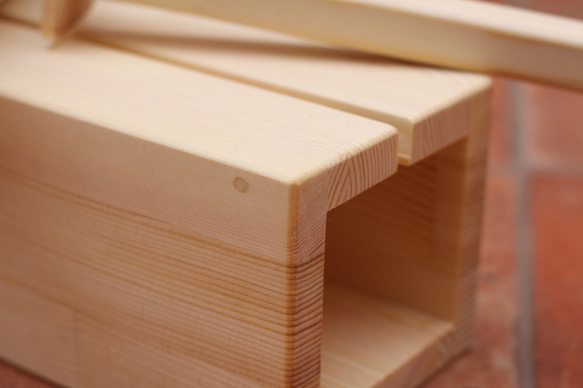 「年末特別価格」　天然木製ロング粘着ローラースタンド 4枚目の画像