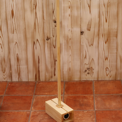 「年末特別価格」　天然木製ロング粘着ローラースタンド 5枚目の画像
