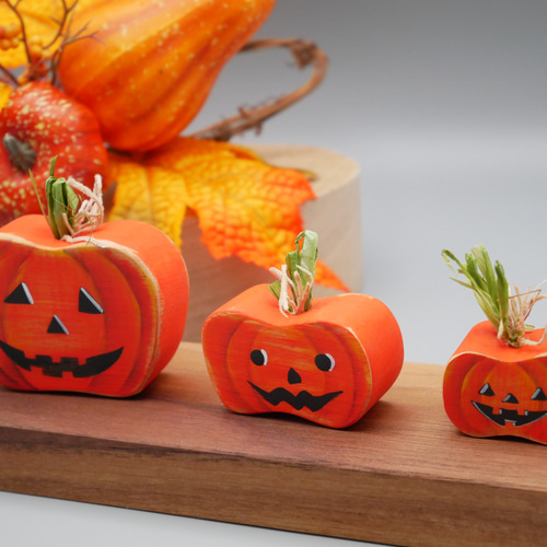 激レア！　スヌーピー　小物入れ　ハロウィン　かぼちゃ　魔法使い　置き物　陶器 ハロウィン 置物 陶器 カボチャ 魔女 コウモリ お菓子入れ 2個