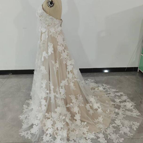 エレガント キャミソール オフホワイト Vネックドレス 背中見せ  