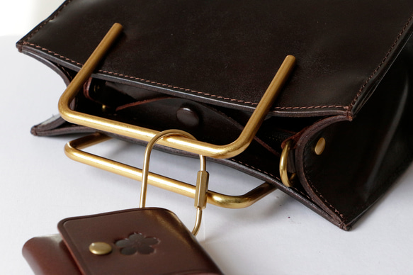 ２Wayハンドバッグ栃木レザー斜め掛けショルダーバッグ　出会い収納バッグ 4枚目の画像